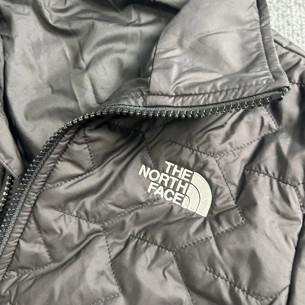 The North Face Jacket Womens Small Black Quilted Puffer Full Zip Insulated Warm - Picture 2 of 7